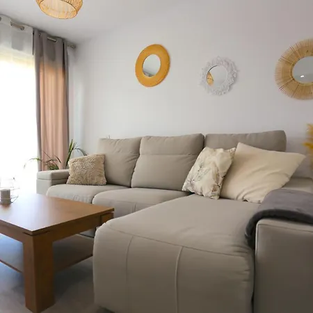 White Stones Premium Penthouse 6pax Apartment